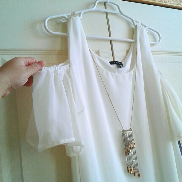 Cold Shoulder Flowy Summer Dress - Picture 4 of 7